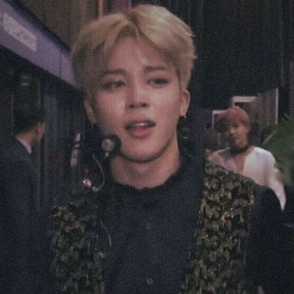 Meet your Posher, Julia - Picture 1 of 1